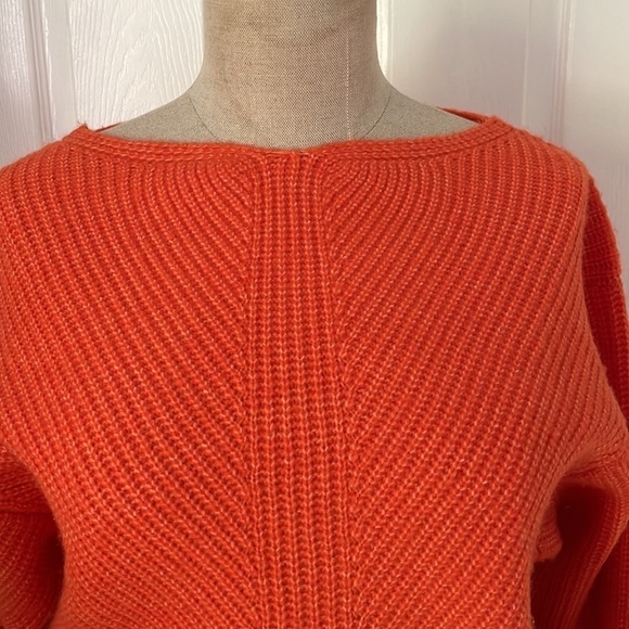 Joie skirt and jumper set - Picture 16 of 16